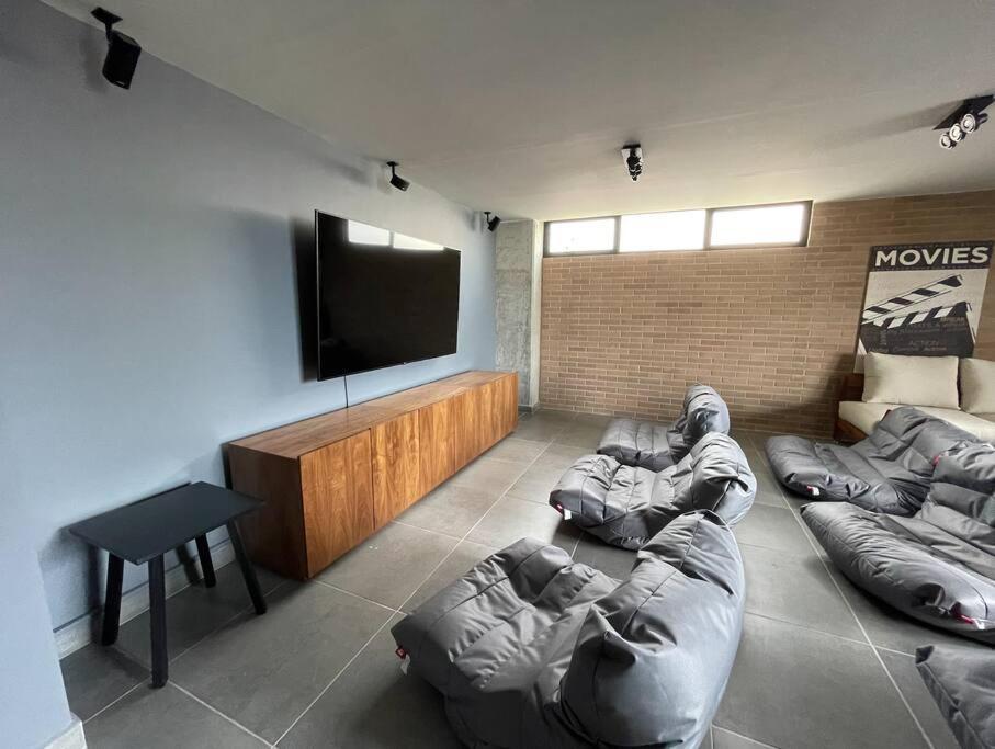 Apartament Depa Boho Al Sur Pet Friendly Piscina Gym Sala De Cine Guadalajara Zewnętrze zdjęcie